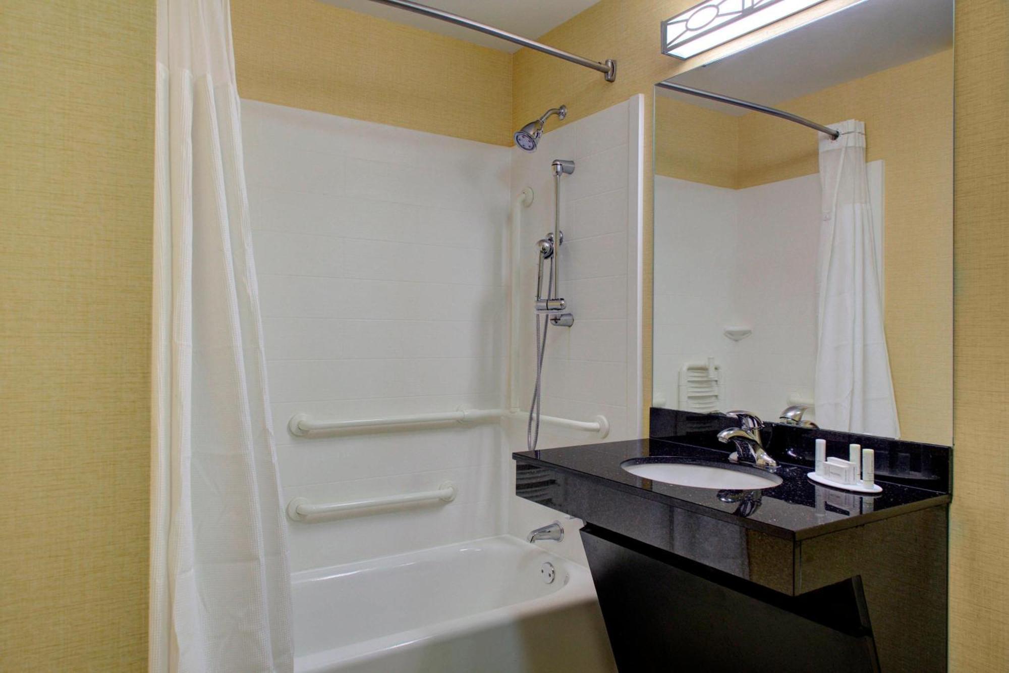 Fairfield Inn And Suites By Marriott Montgomery Eastchase Ngoại thất bức ảnh